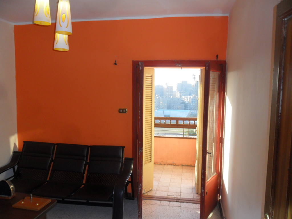 مكتب للايجار بالمهندسين قرب أحمد عرابى