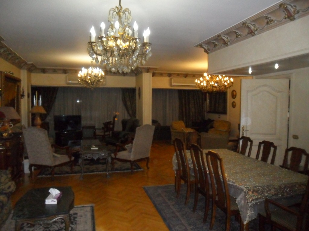 فيلا مفروشة على النيل فى الدقى هاى لوكس