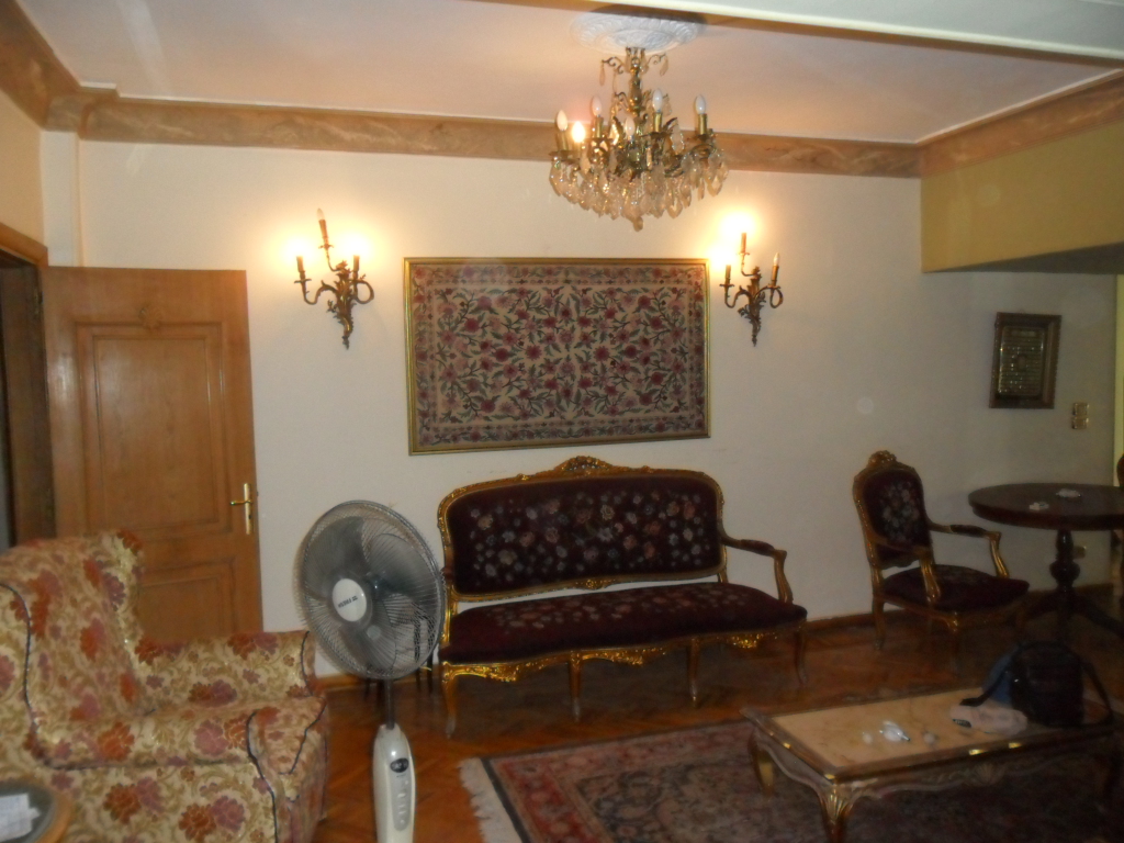 شقة للبيع فى المهندسين قرب نادى الصيد