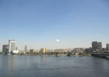 شقة مفروشة هاى لوكس ترى النيل مباشر فى الدقى 4غرف