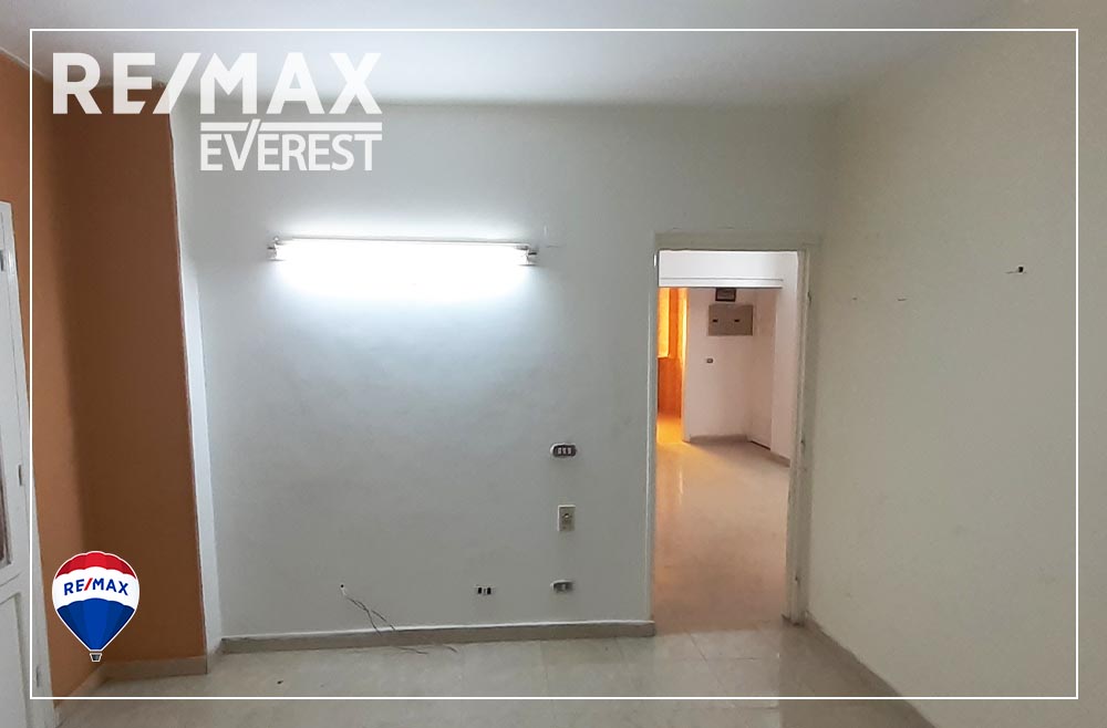 شقة أو مكتب للإيجار بالدقى 100م قانون جديد ب5200 أول سكن موقع زل zilll (2)