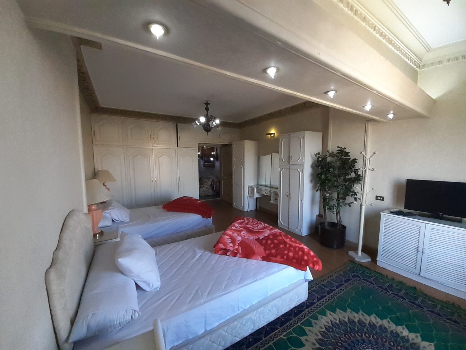 شقة فيلا للبيع على النيل فى الدقى الجيزة 280م فيو تحفة موقع زل zilll.com