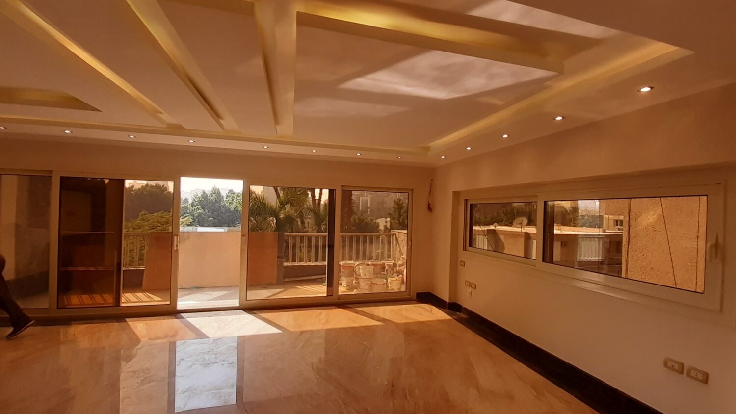 شقة للبيع 280م فيو نادى الصيد المهندسين الدقى مسجلة شهر عقارى و تشطيب فندقى موقع عقار لى