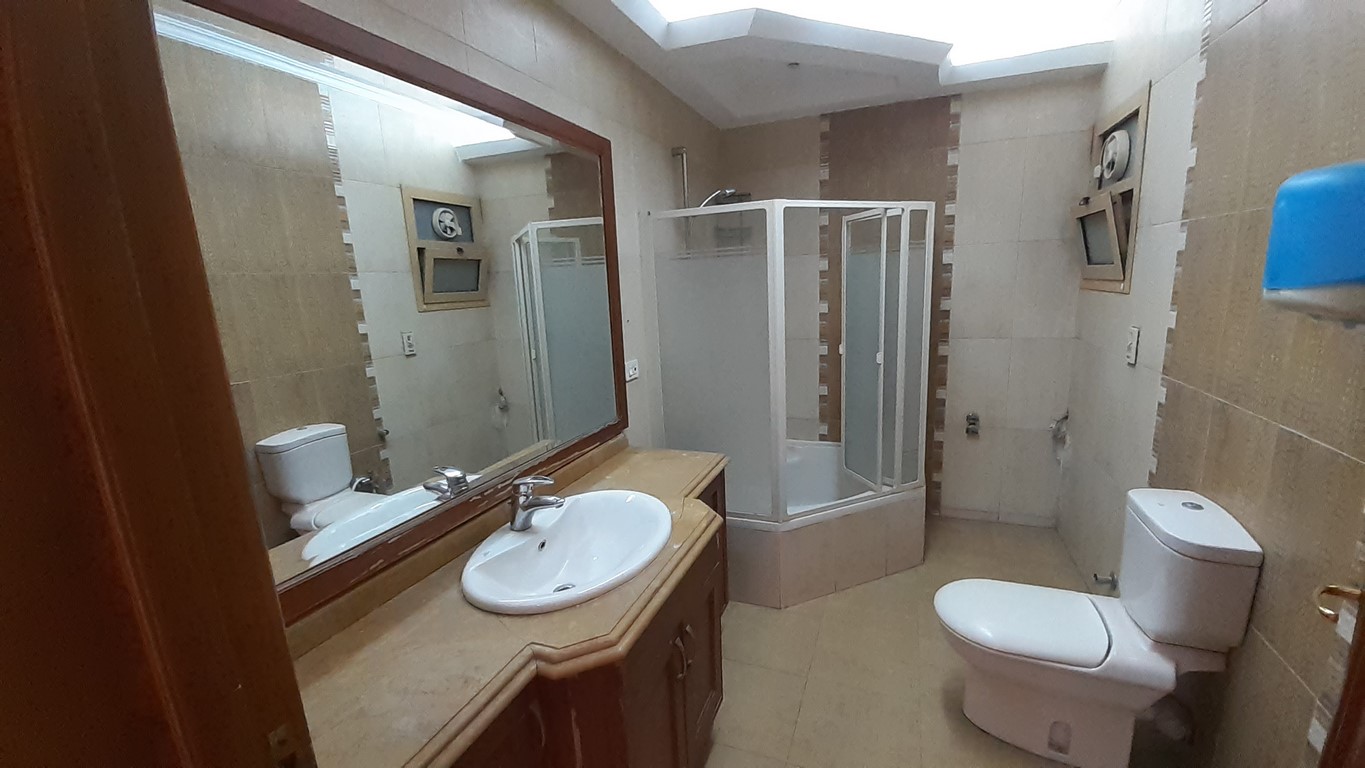 شقة للبيع فى المهندسين فيو نادي الصيد 240م موقع مميز وتشطيب راقى