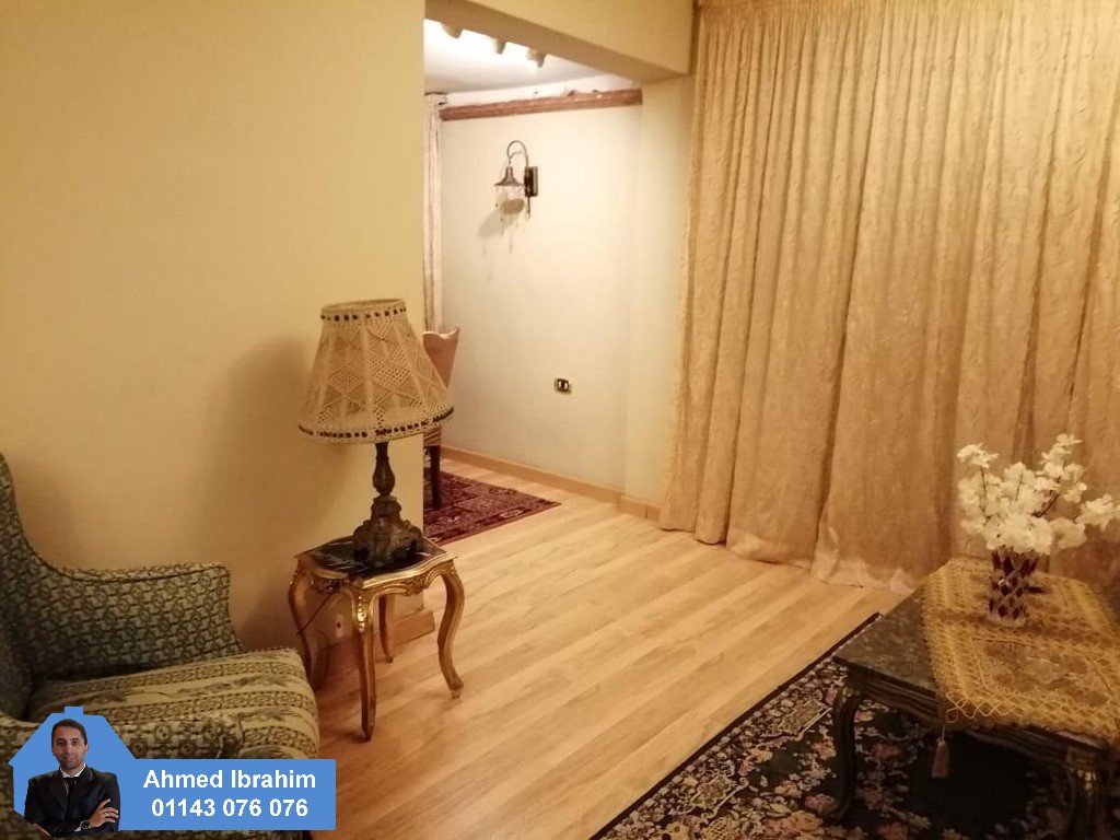 بدور أرضى مرتفع قرب المترو 155م 3غرف سعر مميز