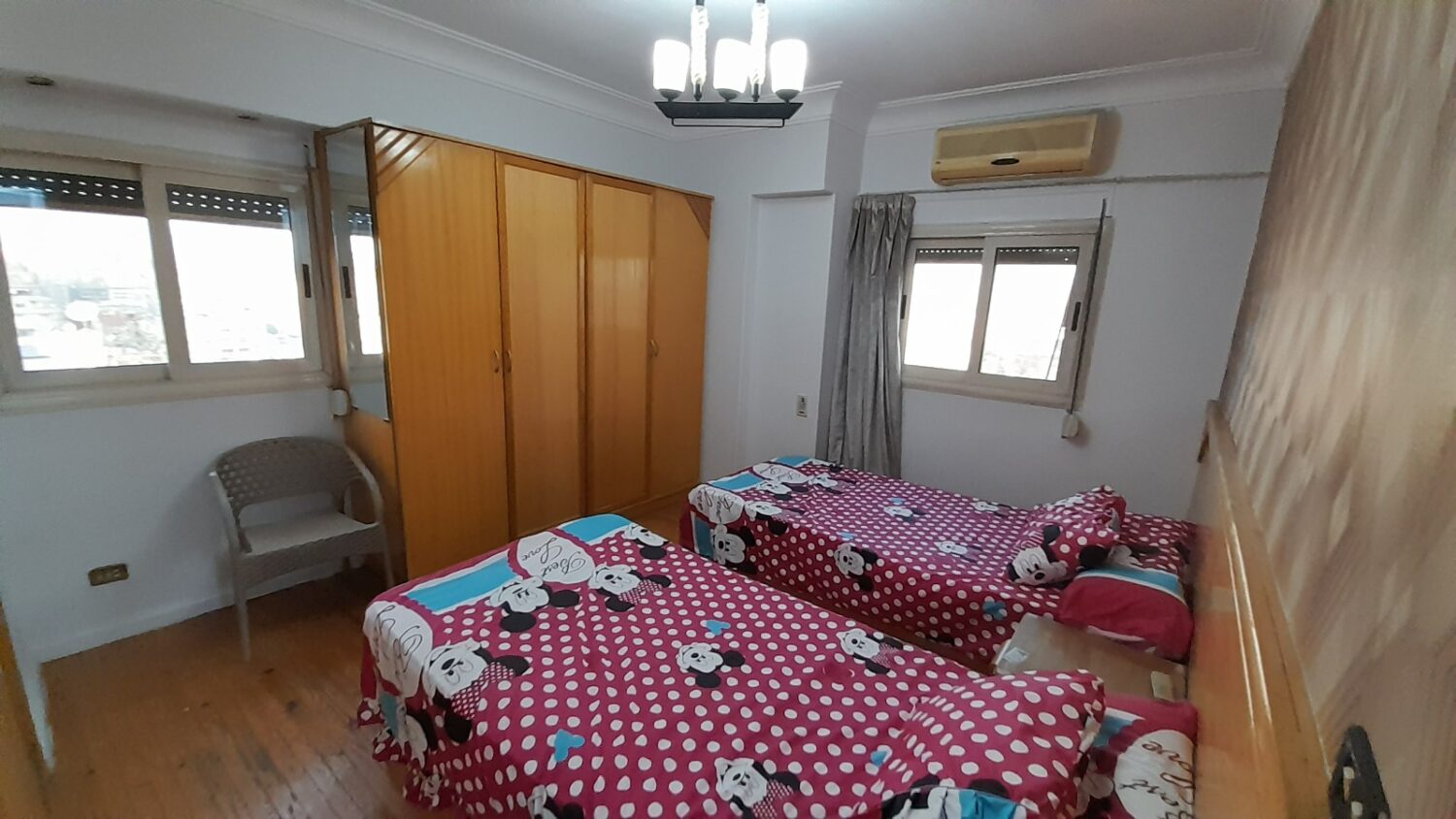 شقة للبيع فى المهندسين 220م غير مجروحة فيو بانورامى نادى الصيد لايتكرر و شارع راقى أخر