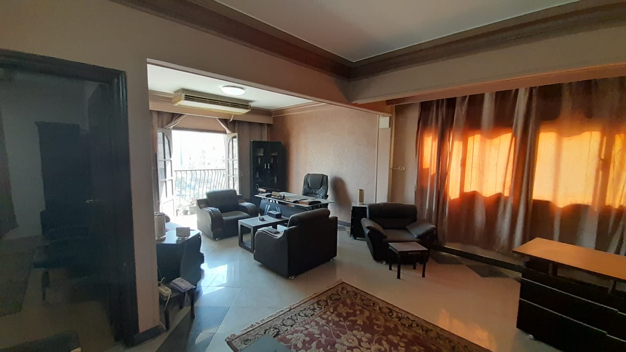 شقة مفروشة للايجار فى المهندسين 180م بالتكييفات قرب المترو