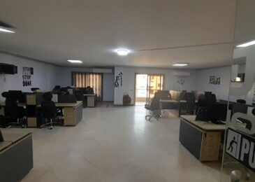 مكتب مفروش للايجارفى الدقى تفرع مصدق  300م  مكيف بالكامل