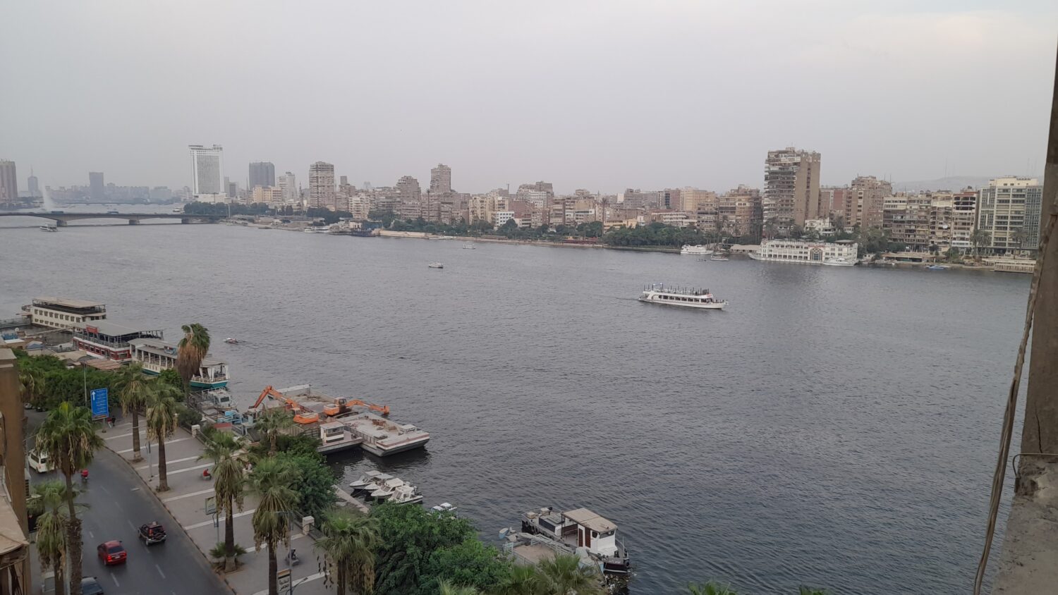 شقة للبيع فى الدقى 280م مباشرة على النيل وترى النيل بالكامل