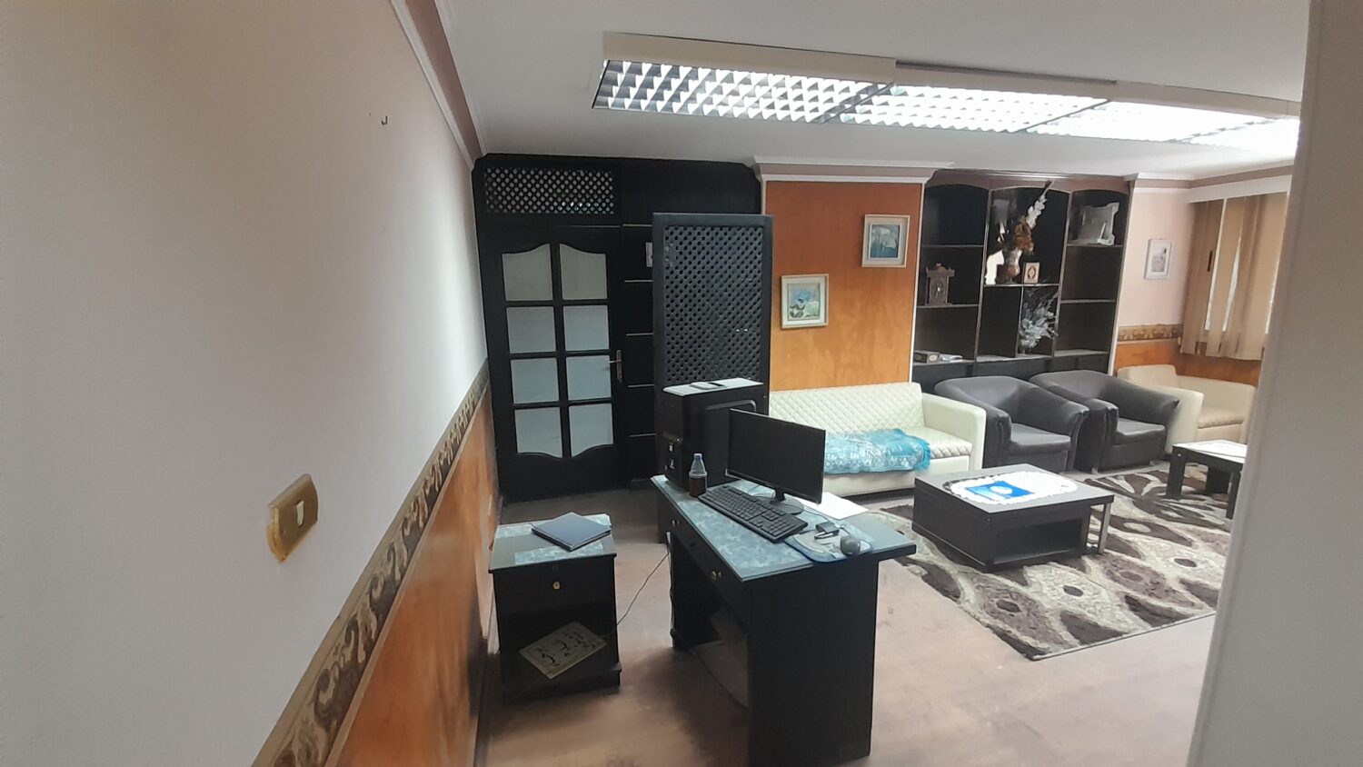 عيادة للايجار فى المهندسين 80م مفروشة ومكيفة بالكامل قرب عرابى الرئيسى