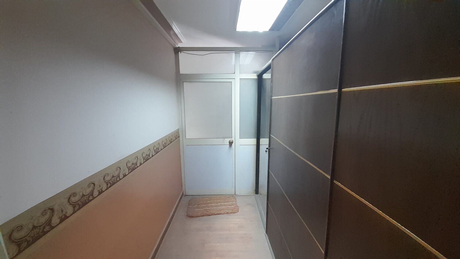 عيادة للايجار فى المهندسين 80م مفروشة ومكيفة بالكامل قرب عرابى الرئيسى