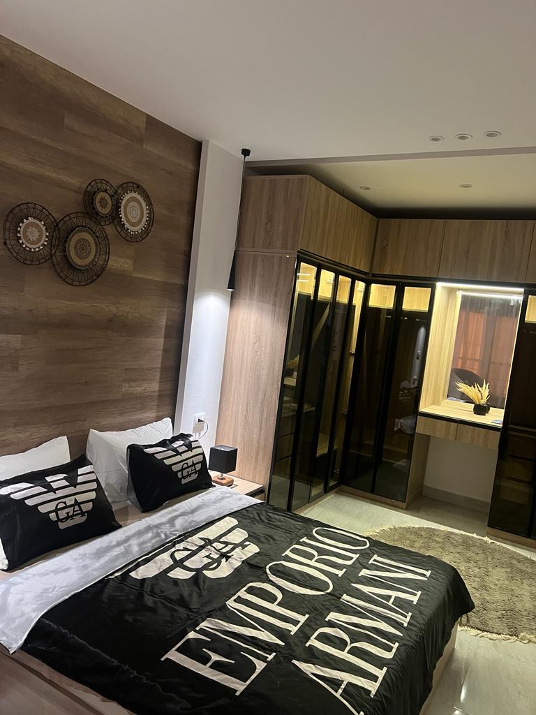 شقة فندقية للايجار على النيل 150م فرش فندقى فيو مباشر