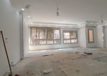 شقة للبيع فى الدقى شارع رئيسى 190م مبانى 2022 بحصة جراج