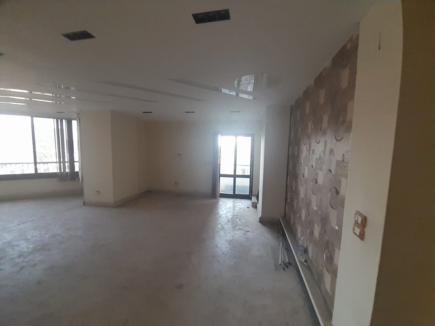 شقة للبيع في المهندسين 242م  شارع الثورة الرئيسى مسجله شهر عقارى