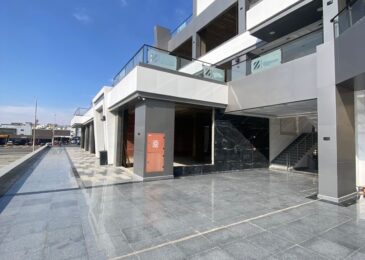 محل للإيجار فى الشيخ زايد  19 م  بأميز مول على وصلة دهشور .