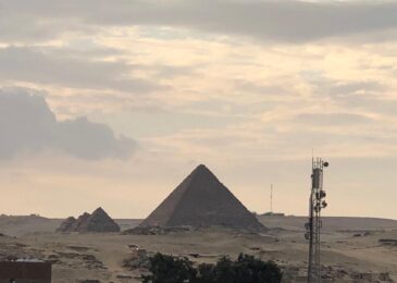 فيلا فاخرة للإيجار 1500 م في قلب الهرم السياحي 