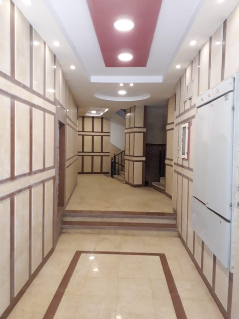 مباني كاملة للبيع في وسط البلد – 390م – قرب شارع عبد العزيز والعتبة  .