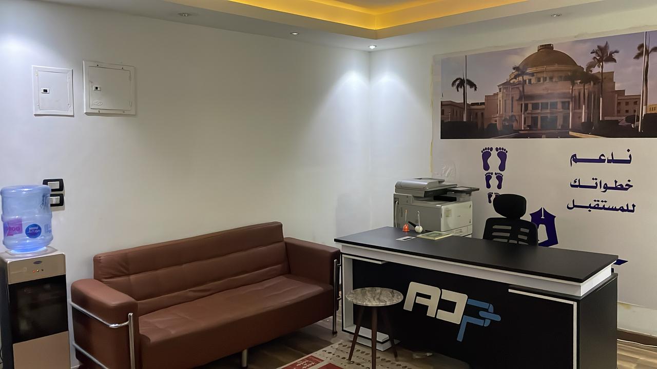 مكتب للإيجار في المهندسين شارع البطل أحمد عبد العزيز 100م تشطيب حديث  .