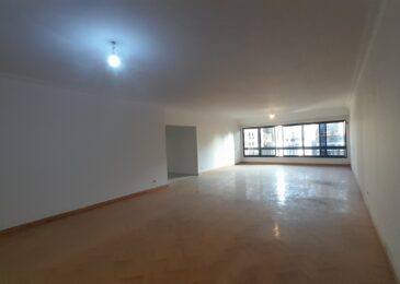 شقة للبيع في المهندسين 230م خطوات من شارع سليمان أباظة ( موقع مميز )