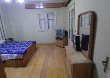 مكتب بدون فرش للإيجار بدون فرش  في المهندسين  140م  في عمارة بحرية  .