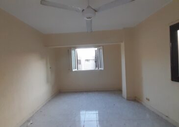 مكتب بدون فرش للإيجار في المهندسين 120م في شارع جامعة الدول ( بدون مصعد ) .