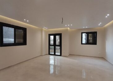 شقة للبيع  بالتقسيط  في العجوزة 140م قرب مطعم نعمه عمارة جديدة  ( أول سكن )