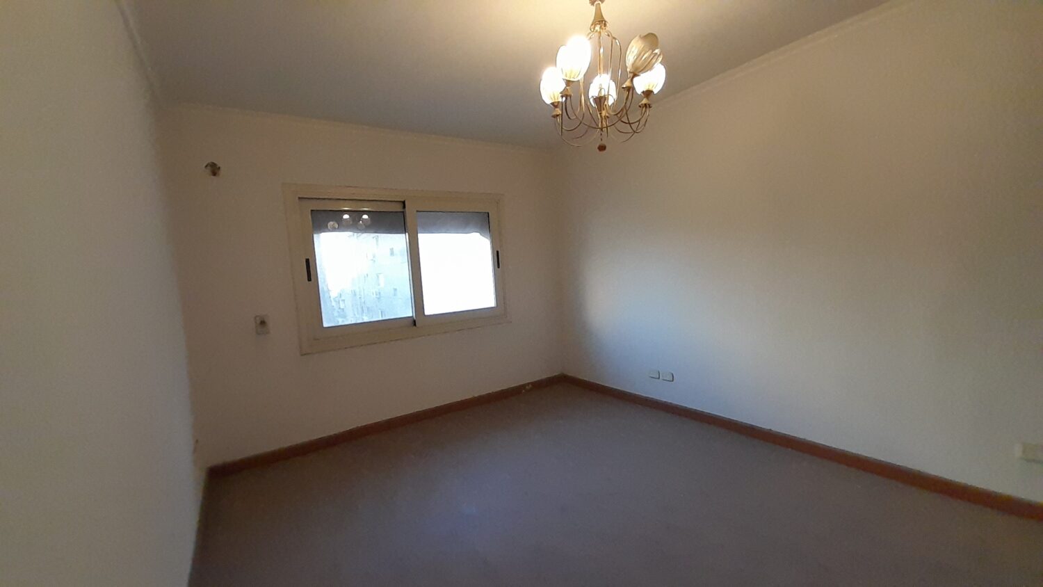 شقة للبيع في المهندسين 140م شارع جامعة الدول الرئيسي موقع متميز .