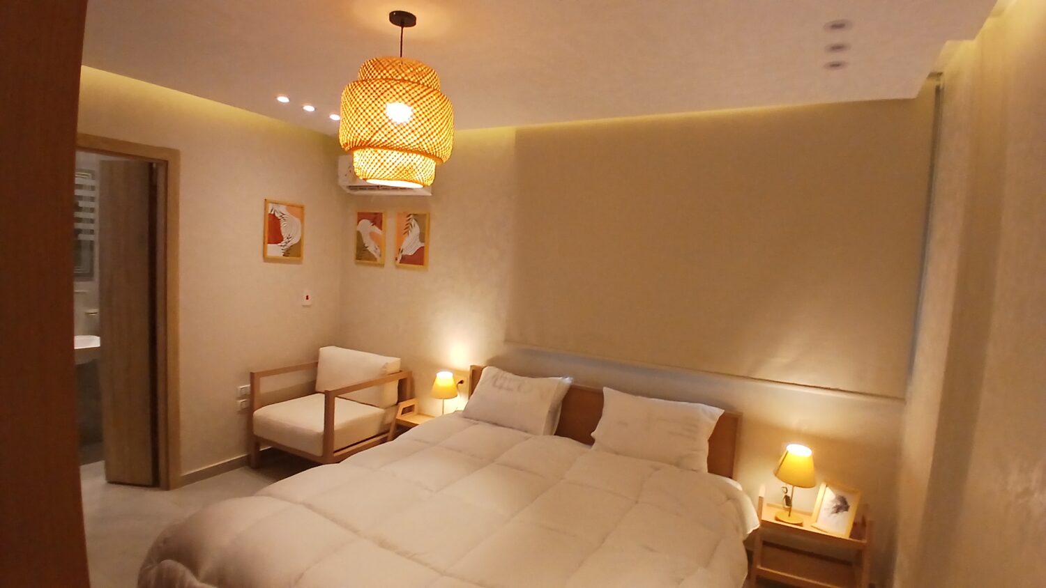 شقة مفروشة للبيع بالتقسيط في العجوزة 140م قرب مطعم نعمه تشطيب فاخر ( أول سكن ) .