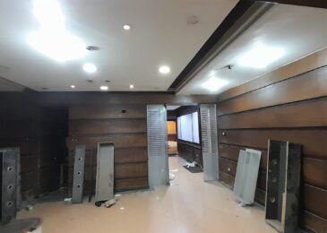 مكتب للإيجار في العجوزة 210م في شارع نوال الرئيسي ( أرضي بمخل خاص )