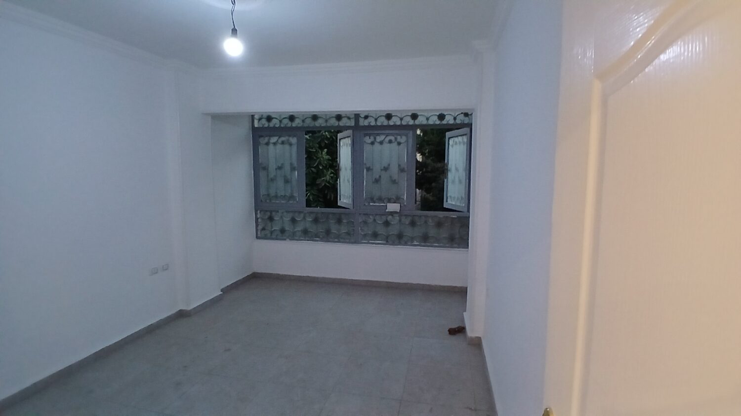 شقة للبيع في العجوزة 165م تفرعات شارع الدكتور محمد شاهين موقع مميز .