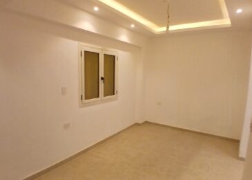 شقة للبيع في العجوزة  158م تفرعات شارع د محمد شاهين ( تطل علي حديقة )