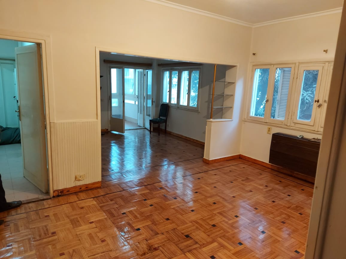 مكتب للإيجار في شارع البطل أحمد عبد العزيز 170م على الرئيسى مباشرة سكنى أو إداري .