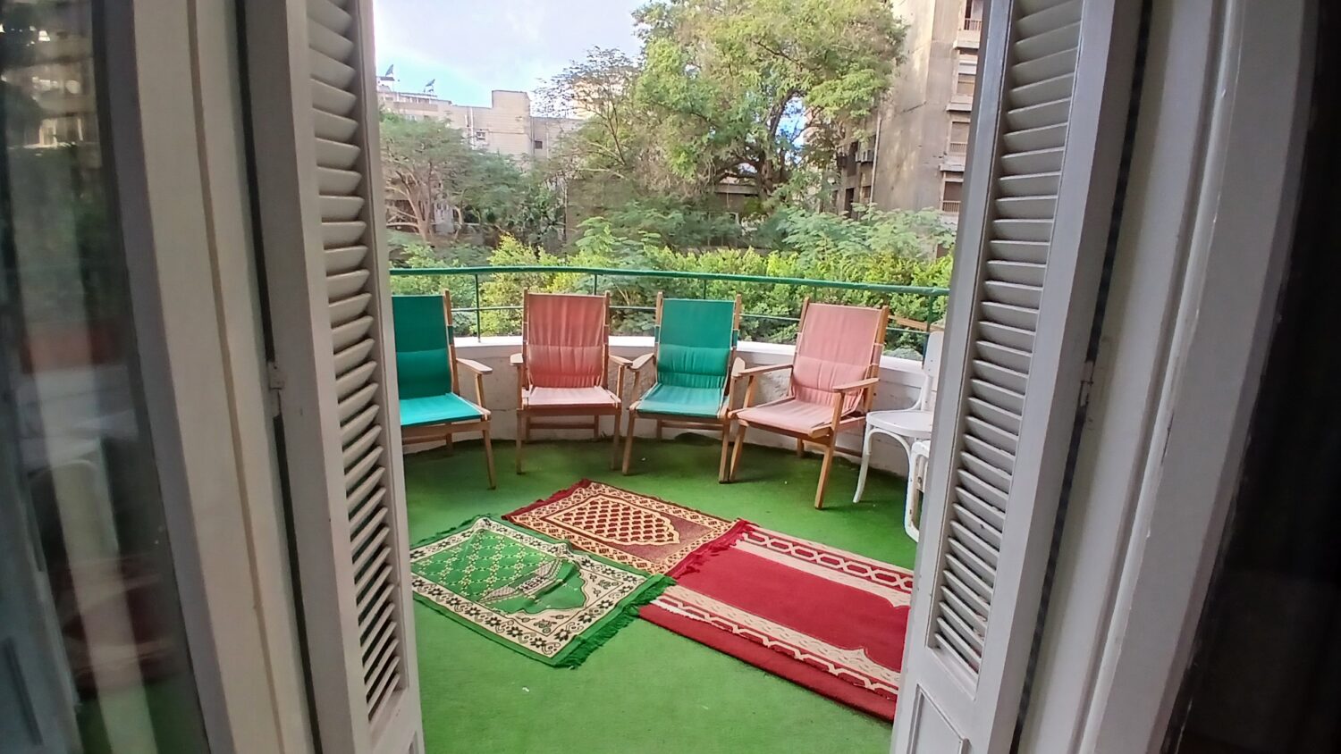 مكتب للإيجار في المهندسين 150م شارع الحجاز الرئيسى مكيف الغرف .