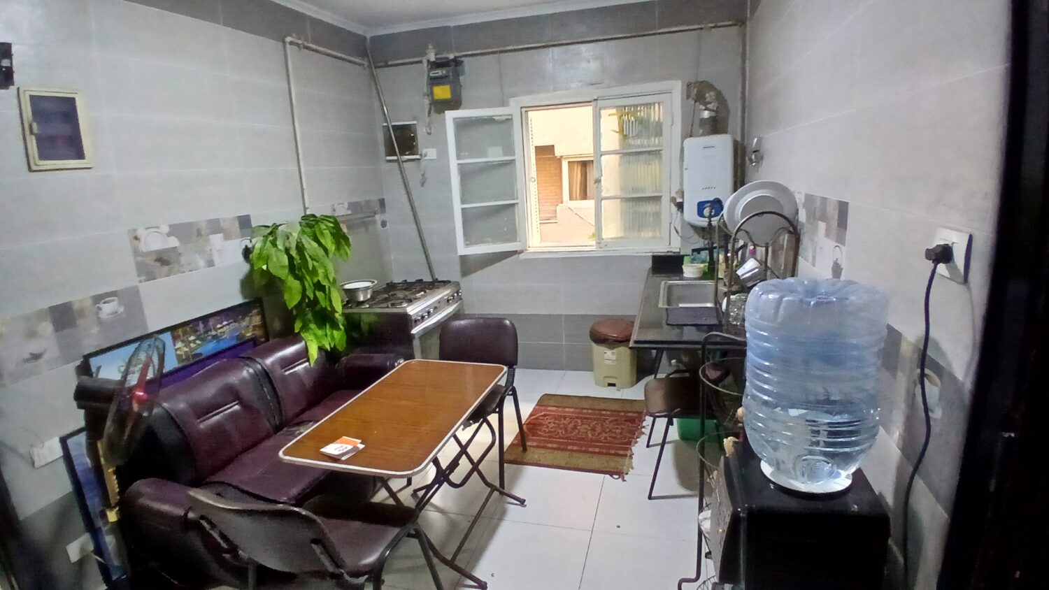 مكتب للإيجار في المهندسين 150م شارع الحجاز الرئيسى مكيف الغرف .