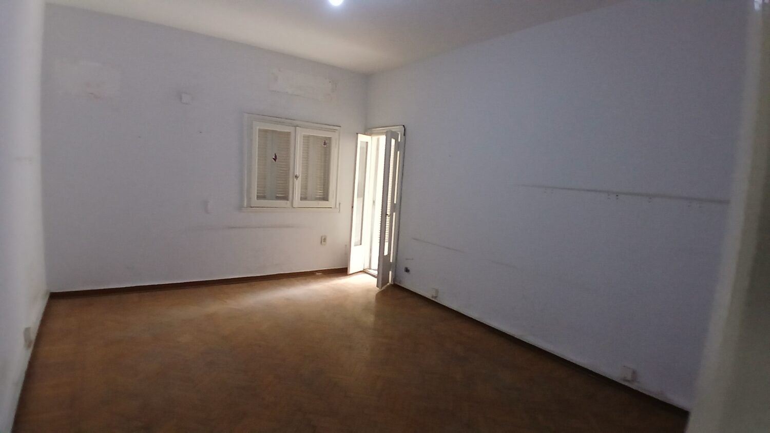 مكتب للإيجار في المهندسين 160م قرب شارع البطل أحمد عبد العزيز الرئيسى .