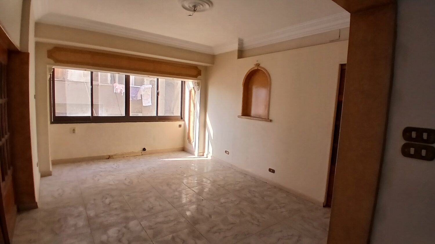 مكتب للإيجار في مصر الجديدة قرب ميدان سانت فاطيمة 140م برخصة إدارى برايم لوكيشن .