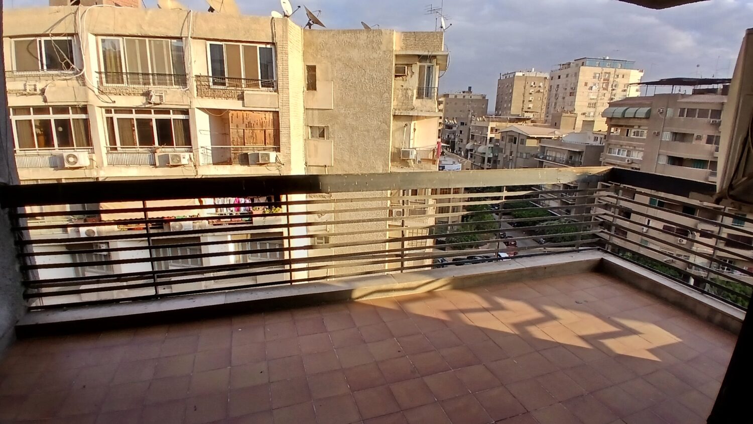 مكتب للإيجار في مصر الجديدة قرب ميدان سانت فاطيمة 465م برخصة إدارى برايم لوكيشن .