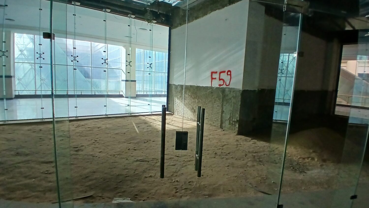 مكتب للإيجار فى المهندسين 150م فى برج إدارى ( لوكيشن مميز ) .