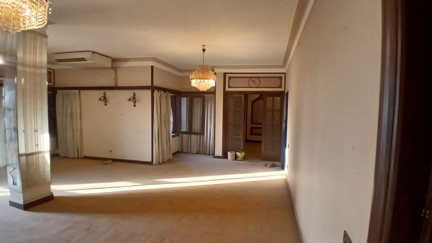 مكتب للإيجار في المهندسين 375م شارع جامعة الدول العربية الرئيسى ( فيو رائع ) .