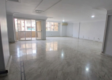 مكتب للايجار فى المهندسين 350م خطوات من شارع جامعة الدول الرئيسى