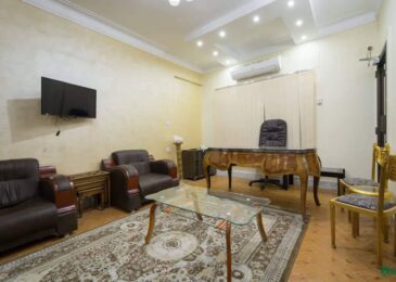 غرفة مستقلة داخل مكتب مشترك للايجار فى المهندسين 220م مفروشة بالكامل