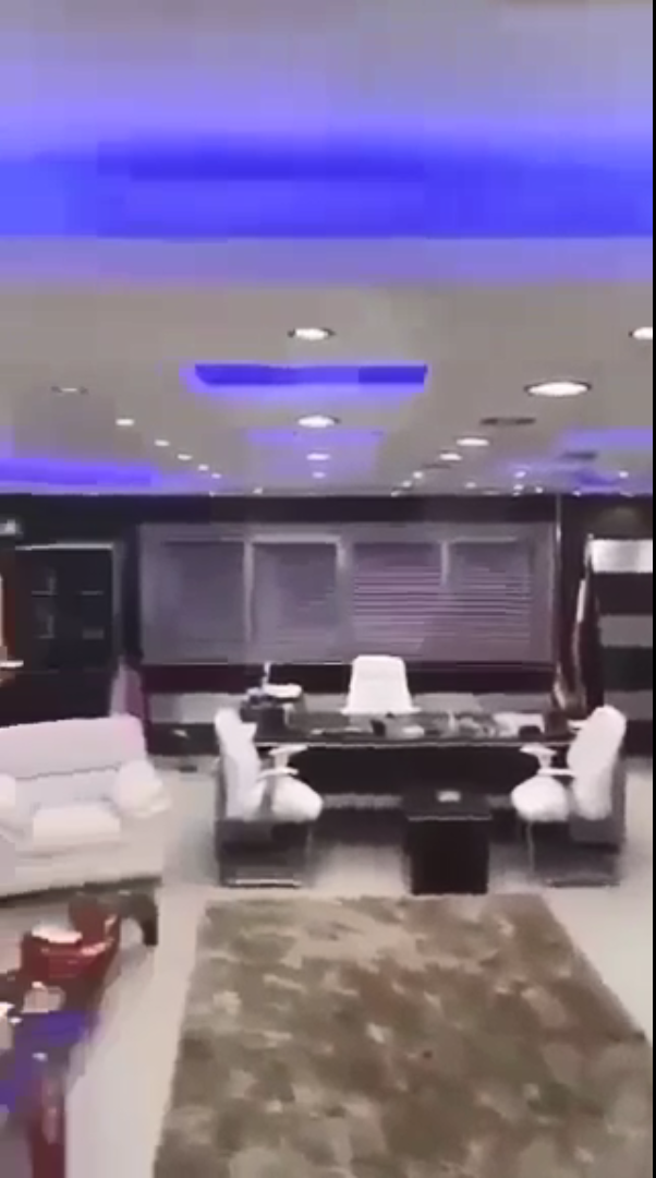 مكتب مفروش للايجار فى المهندسين 310م فى شارع أحمد عرابى الرئيسى .