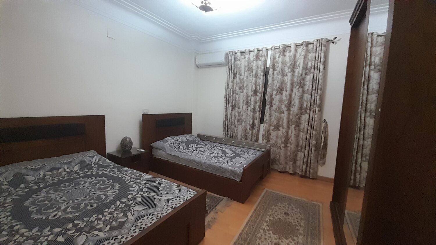 شقة للبيع فى المهندسين 150م شارع جامعة الدول الرئيسى مسجلة شهر عقارى