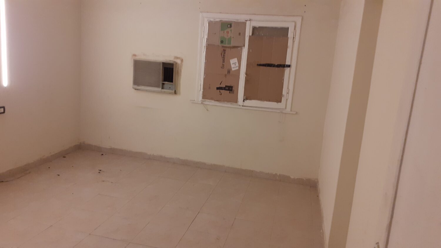 شقة للبيع فى المهندسين 200م تفرع شارع شهاب الرئيسى ( عمارة مدخلها شيك ) .