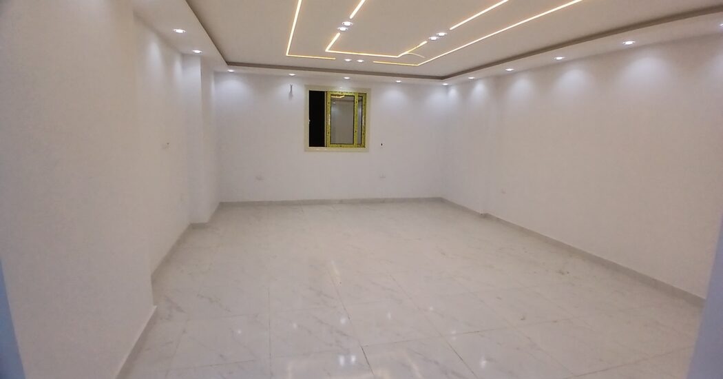 مكتب للإيجار فى المهندسين 180م خطوات من شارع البطل أحمد عبد العزيز هاى لوكس   